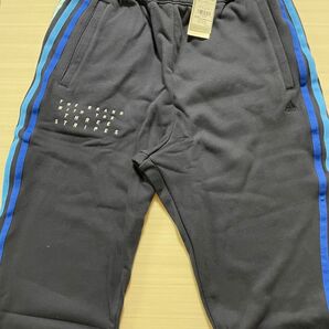 アディダス シテイスエットパンツ(ジェンダーニュートラル)ブラック/ブルー