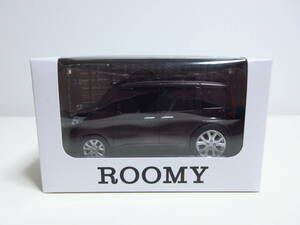 トヨタ 新型ルーミー ROOMY 非売品　プルバックカー　ミニカー　プラムブラウンクリスタルマイカ