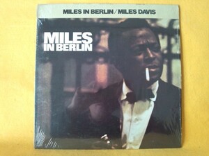 マイルス・イン・ベルリン マイルス・デイビス MILES IN BERLIN MILES DAVIS LP 枯葉 マイルストーンズ ソー・ホワット 25AP 763 CBS SONY