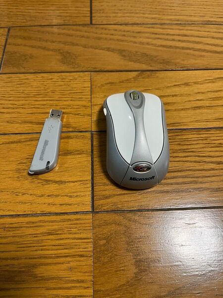 Microsoft ワイヤレスノートブック オプティカル マウス 4000