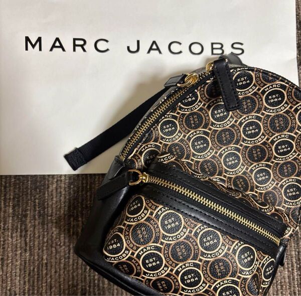 MARC JACOBS ロゴプリントバックパック