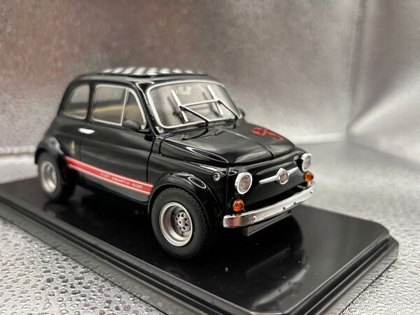 1/24 フィアット アバルト 695 SS 塗装済み完成品