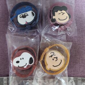 PEANUTSライトブレス(7色に光る)4個 セット