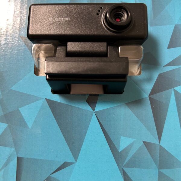 【新品未使用】100万画素ELECOM UCAM-C310FBBK Webカメラ