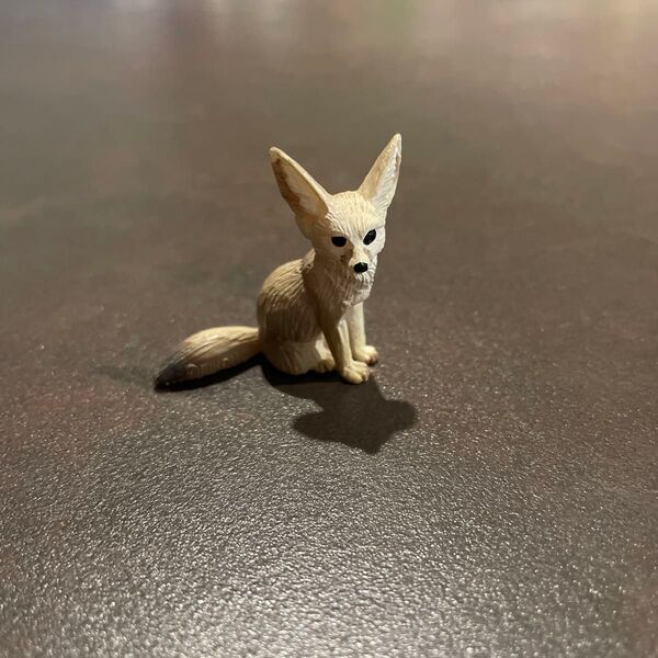 ミニチュアプラネット フェネックキツネ