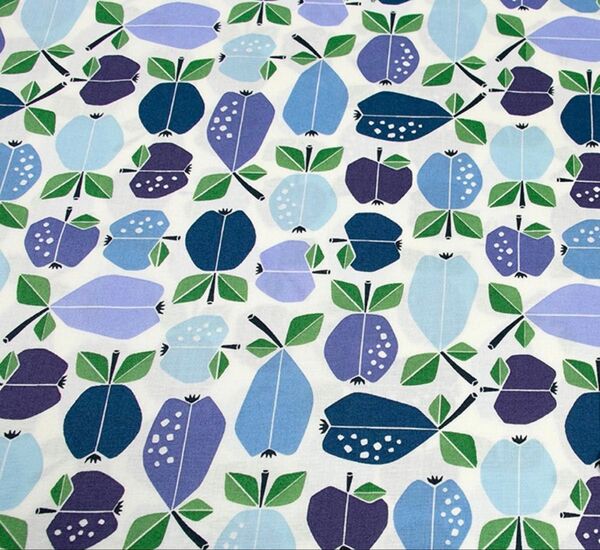 USAコットン COTTON+STEEL Under the Apple Tree ブルー 生地 布 ハギレ