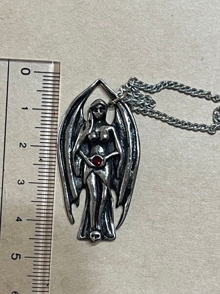 リリス女神 ピューター製ペンダント ネックレス LILITH ANGEL OF DARK WISDOM