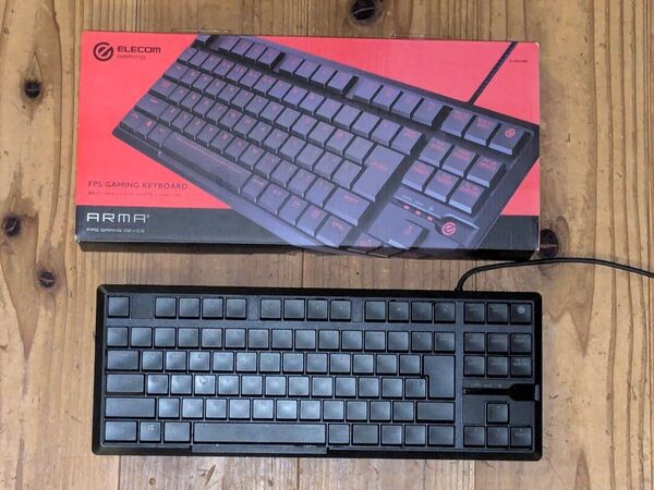 ELECOMのFPS GAMING KEYBOARD 値下げ交渉大歓迎
