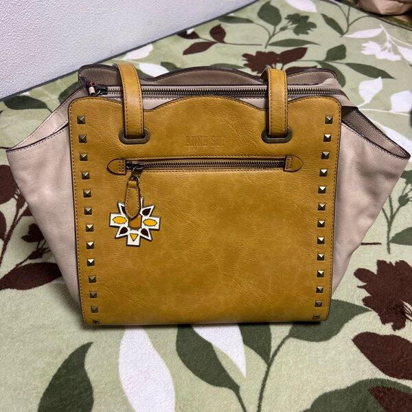 ANNA SUI バック