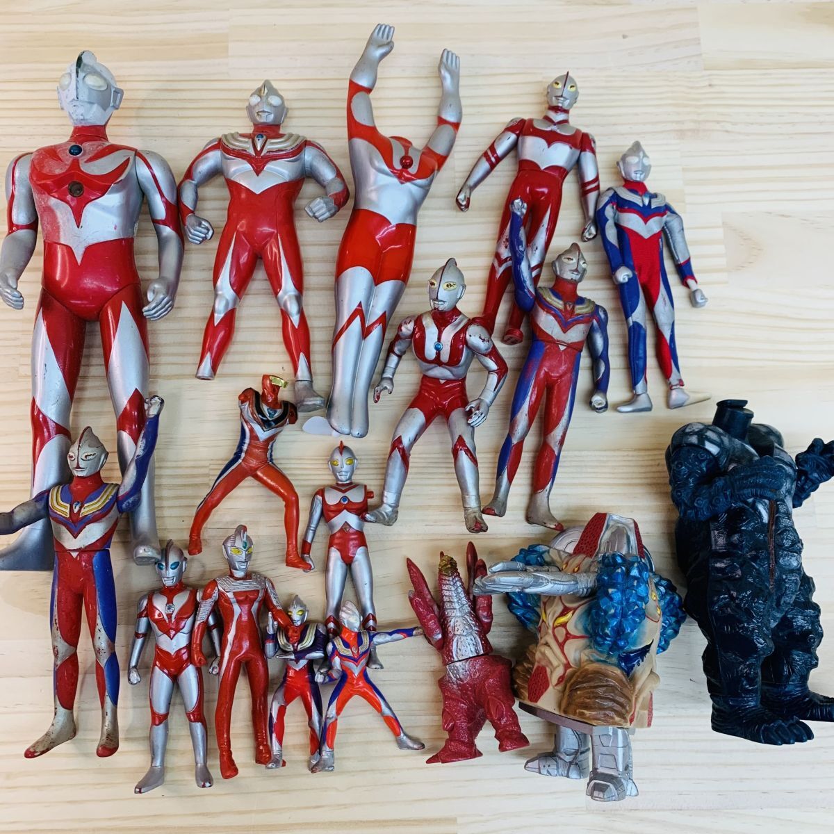 2025年最新】Yahoo!オークション -ウルトラマンティガ ソフビ 2025年最新】Yahoo!オークション -ウルトラマンティガ ソフビ