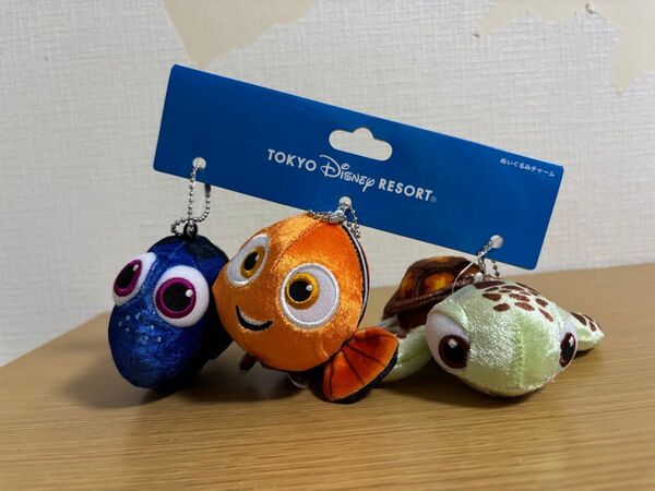 ファインディングニモ ニモ ドリー スクワート ぬいぐるみチャーム ディズニー