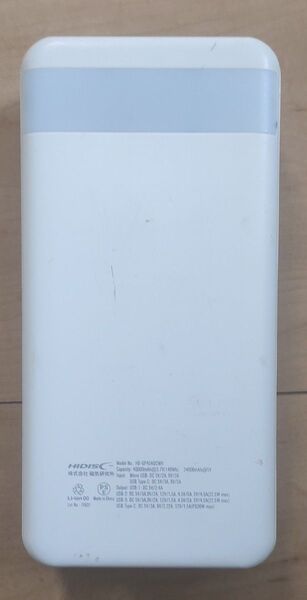 大容量モバイルバッテリー 40000mAh@3.7v 24000mAh@5v
