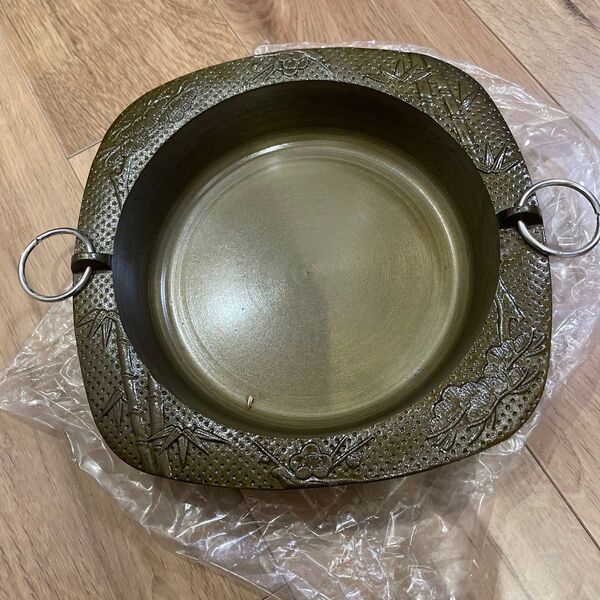 金属容器 竹と花模様 直径約25cm すき焼き鍋