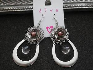 新品 diva LONDON ゴスロリ姫系アンティーク調 花ドロップストーンピアス