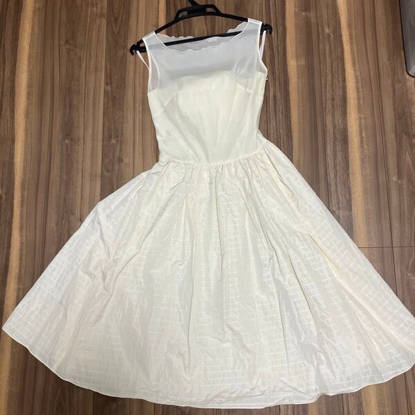 ワンピース チュール ノースリーブ ミディ丈 フレア 二次会 パーティ ドレス 結婚式 パニエ