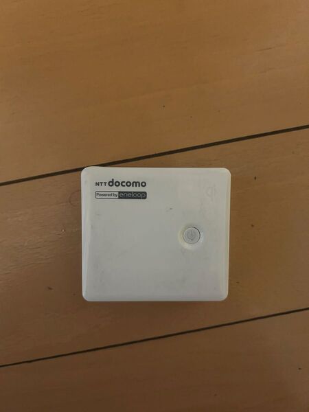 NTT docomo モバイルバッテリー eneloop