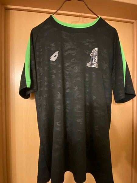lottoサッカー プラクティス シャツユニフォーム 半袖 TシャツロットMサイズブラックカモフラ/アンブロ/アスレタ