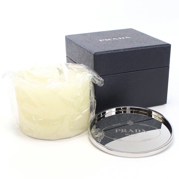 【新品・未使用】PRADA プラダ アロマキャンドル ろうそく ロゴプリントトレイ付き 2QJ001 タルコ/ホワイト系 雑貨