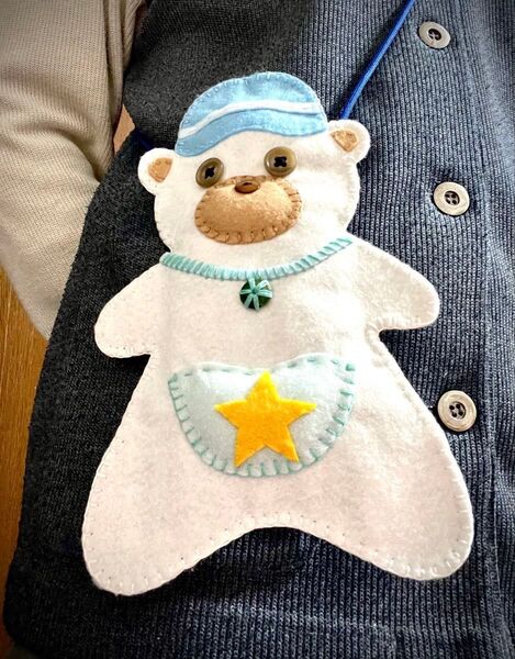 キッズ ハンドメイド フェルト ポシェット クマ ペタンコくまさん 泣き笛付き