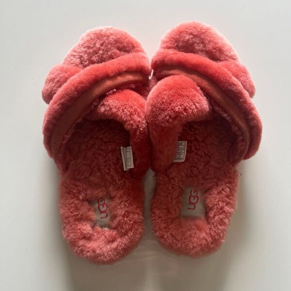 UGG サンダル
