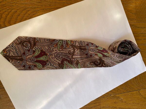 ネクタイ…BURTON