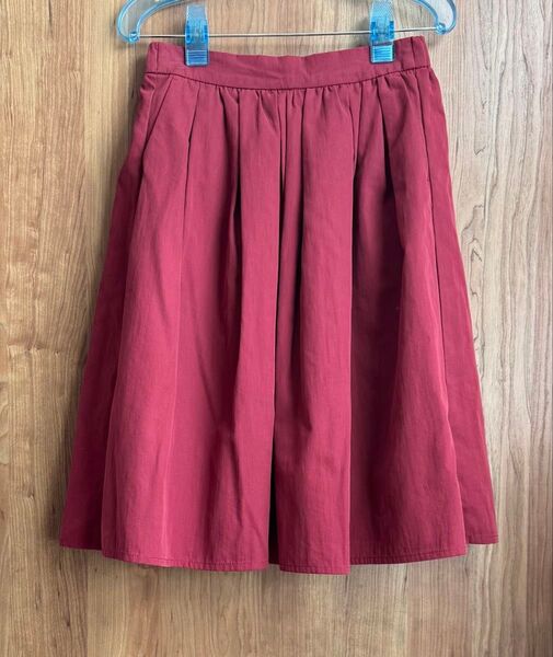 grove ワインレッドのフレアスカート ひざ丈 ゴムウエスト