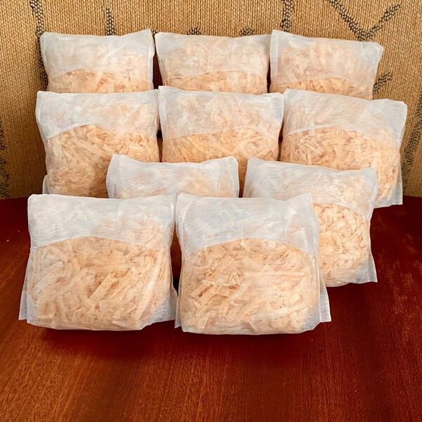 37 削りたてをお届けします 国産 ヒノキチップ ひのきおがくず 檜チップ 香り袋 おがくず10袋