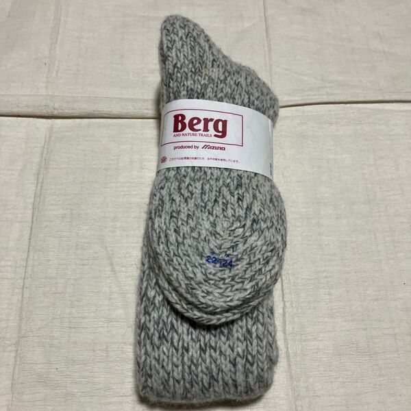 新品保管品 Berg ウール70%ハイソックス 22.0-24.0 ミズノ