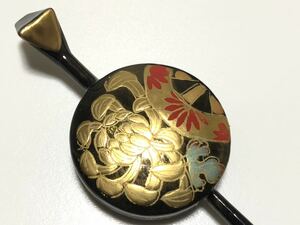  wooden lacquer coating gold lacqering 7.4g one-side wheel car chrysanthemum writing flat strike .. beautiful goods [ inspection / ornamental hairpin ]