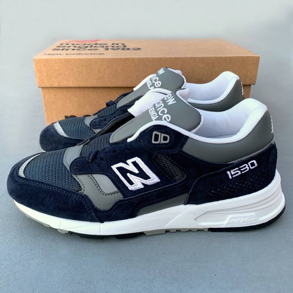 NB直営店限定 UK製 NEW BALANCE M1530SVS PINK×BLACK US10.5D 28.5cm