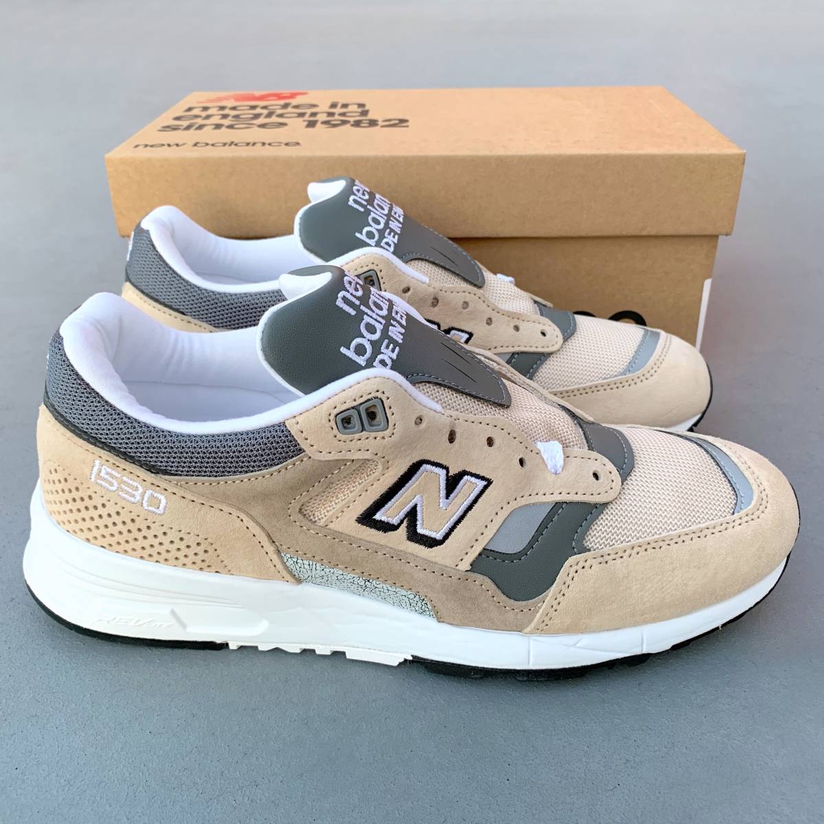 16443円店舗割引 購入サイト レアモデル new balance M1530 ベージュ