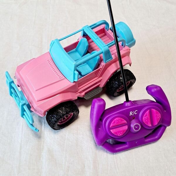 ★ ラジコン トラック ミニカー 車 おもちゃ モデルカー 誕生日 プレゼント