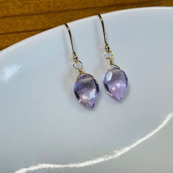 【NO.257】訳あり ラベンダーアメジストのひとつぶピアス☆ 天然石 サージカルステンレス16kgp☆ハンドメイド