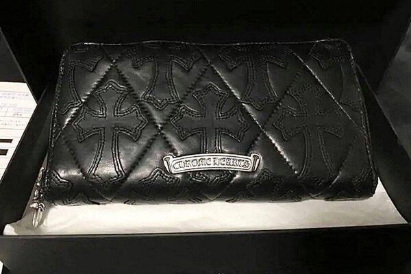 【クロムハーツ正規店購入美品】キルティングレザーウォレット 財布