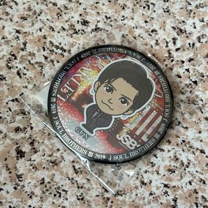 三代目 岩田剛典 75mm 缶バッジ オンラインブース 10th メモリアル scarlet