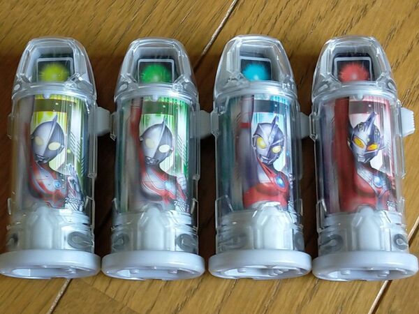 DXウルトラカプセル ウルトラ兄弟セット ゾフィー ジャック エース タロウ / ウルトラマンジード