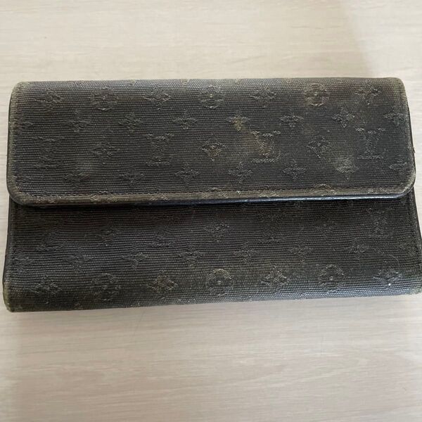 ルイヴィトン長ザイフ中古品 LOUIS 長財布