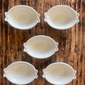 アンティーク風 リボン小鉢 9cm ツヤホワイト 5個 洋食器 オシャレ カフェ風