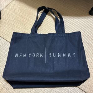 NEW YORK RUNWAY トートバッグ ブラック