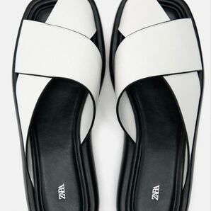 SALE★★ZARA☆レザークロスフラットサンダル☆新品☆定価7590円