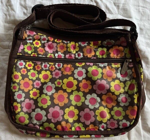 レスポートサック LeSportsac ショルダーバッグ 中古品 花柄