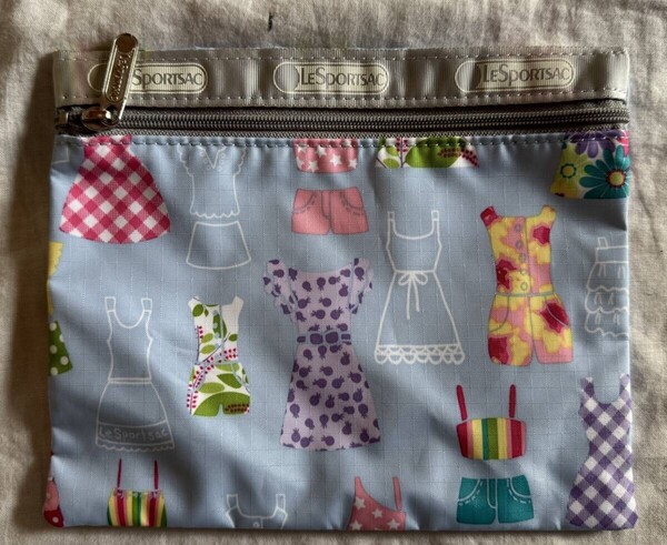 レスポートサック LESPORTSAC ポーチ ワンピース柄 柄物 カラフル 定番
