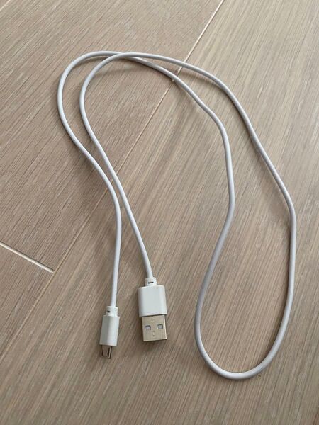 Micro USB Type-B ケーブル 1m(白)