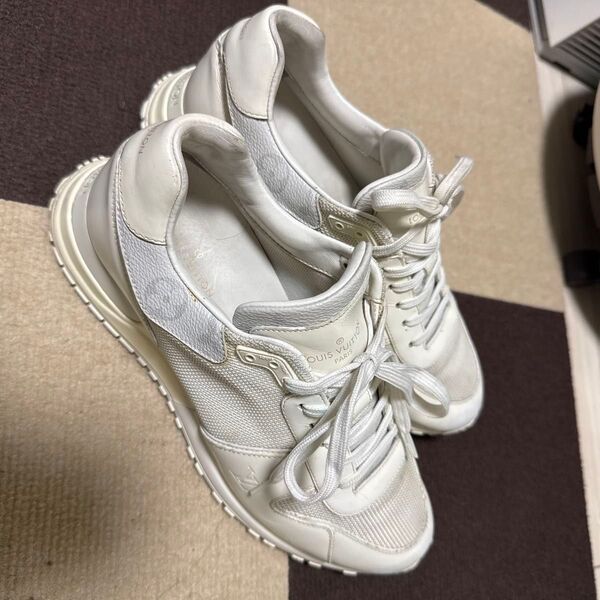 LOUIS VUITTON ランアェイ ラインスニーカー26センチ