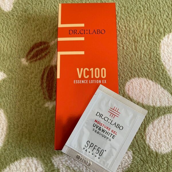 ドクターシーラボ VC100エッセンスローションEX R 内容量150mLサンプル1点付き