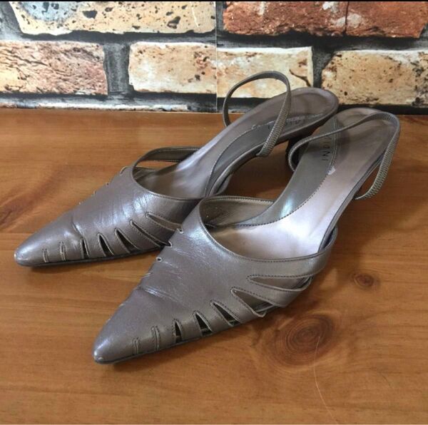 INDIVI インディヴィ ミュールパンプス 36 カットワークが素敵!