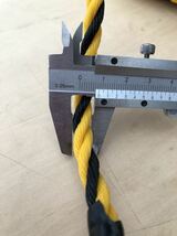 未使用 保管品 トラロープ 工事用ロープ 立入禁止ロープ 標識ロープ 縄 バリケード ナイロン製ロープ_画像4