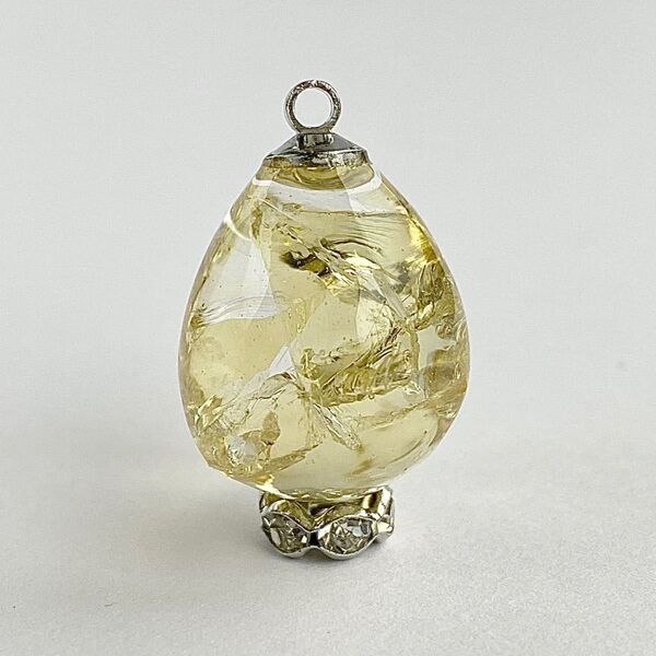 ネックレス 琉球ガラス ドロップ 沖縄 沖縄琉球ガラス 雫 立体 レジン 一点物 ハンドメイド アクセサリー ペンダント アクセ