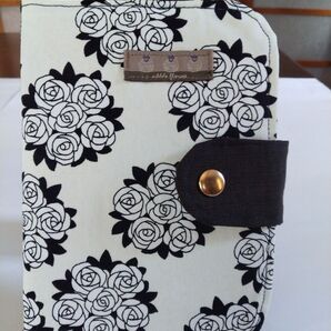 マルチケース、ハンドメイド