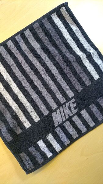 【NIKE】 ロゴ入り タオルハンカチ